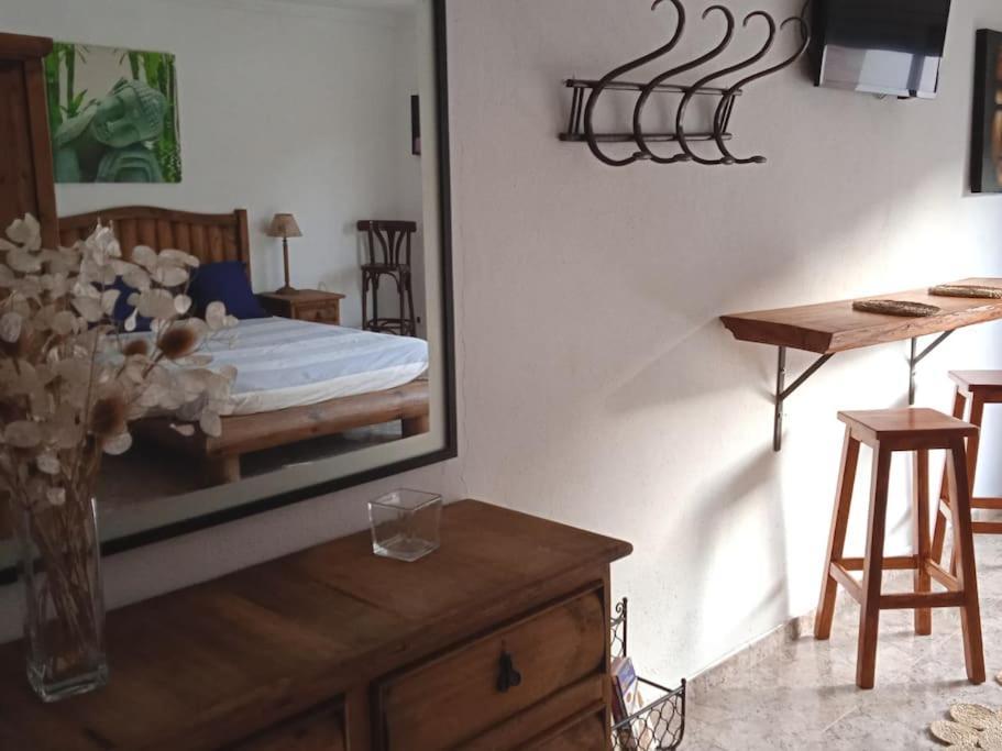 Piso Con Desayuno Incluido Y Vistas A La Montana. Apartment Monistrol de Montserrat Ngoại thất bức ảnh